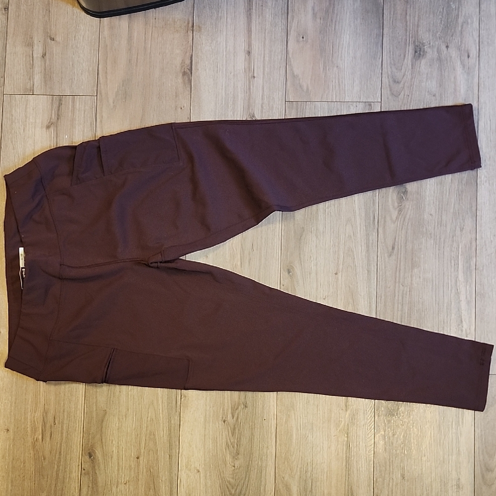Carhartt Womens Jogger Pants in Burgundy